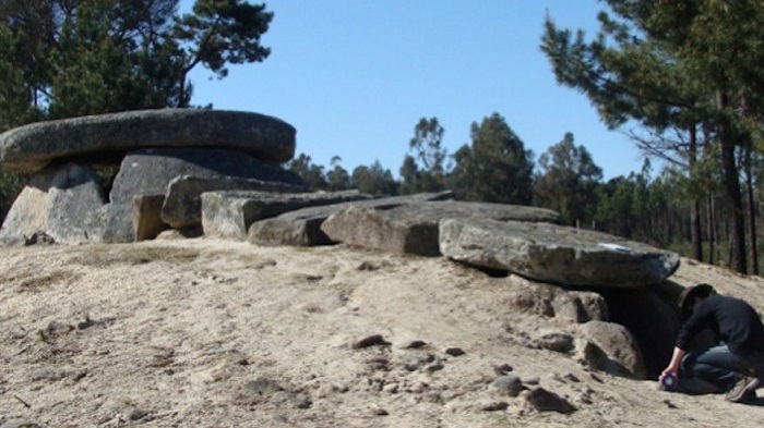 Astronomers reveal 6,000-year-old `telescope with no lens` 
